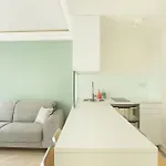 Sublime Apartment In Marais